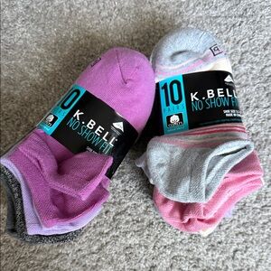K. Bell No Show Fit Socks - Pink and Gray